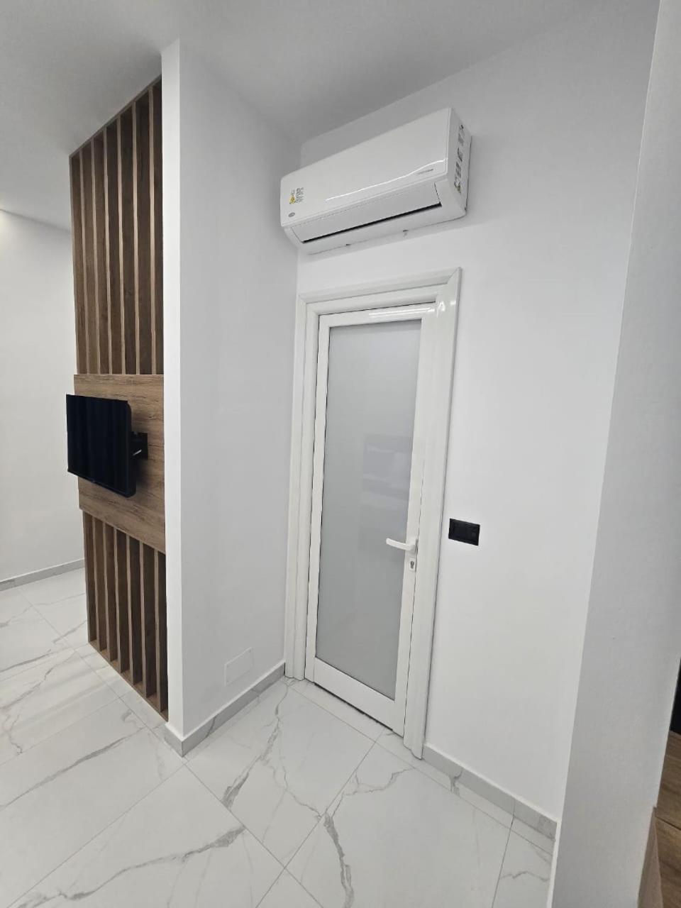 Elite Inn Vlorë 외부 사진